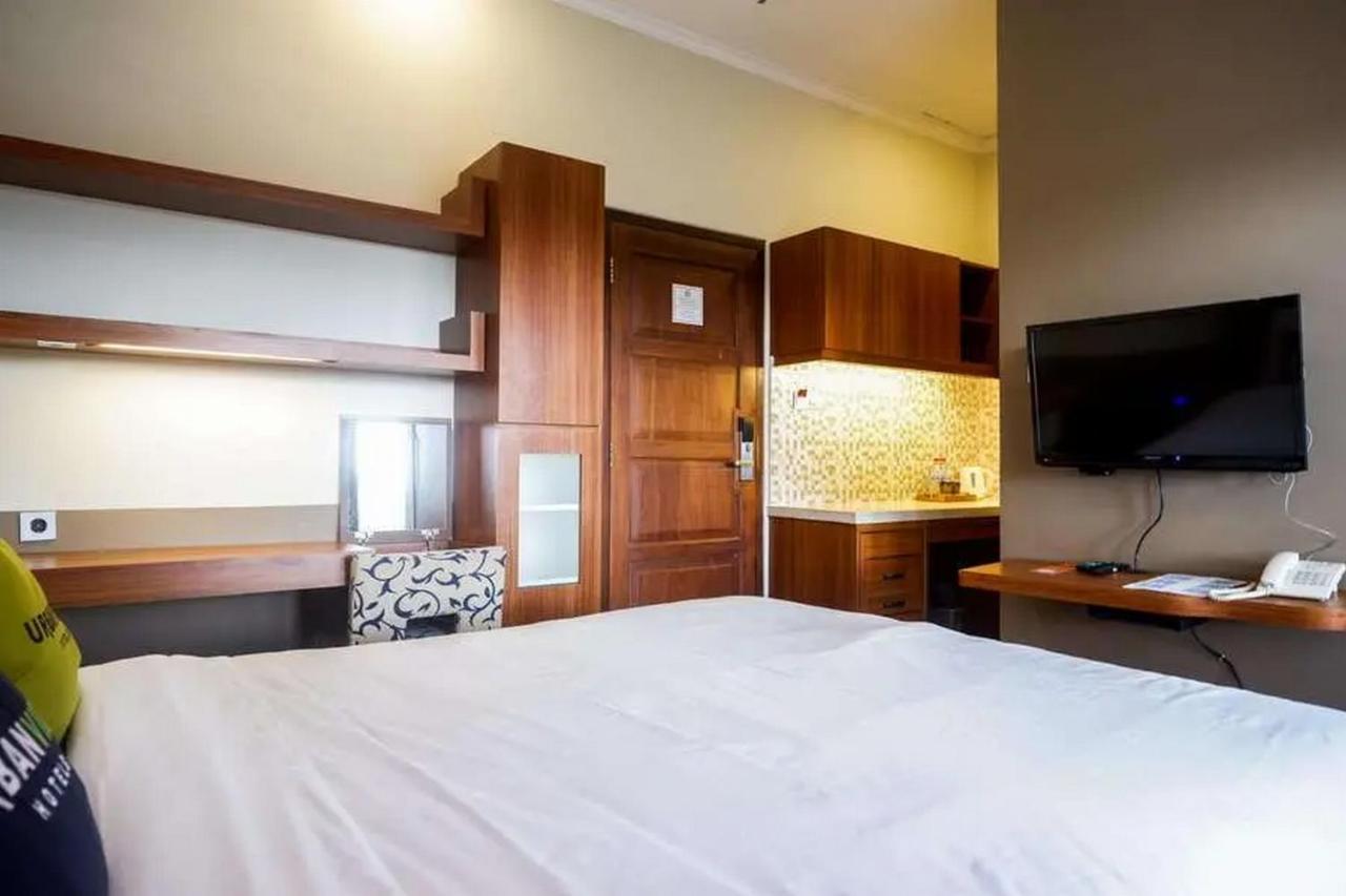 Urbanview Rumah Kandjani Yogyakarta Kejayan المظهر الخارجي الصورة