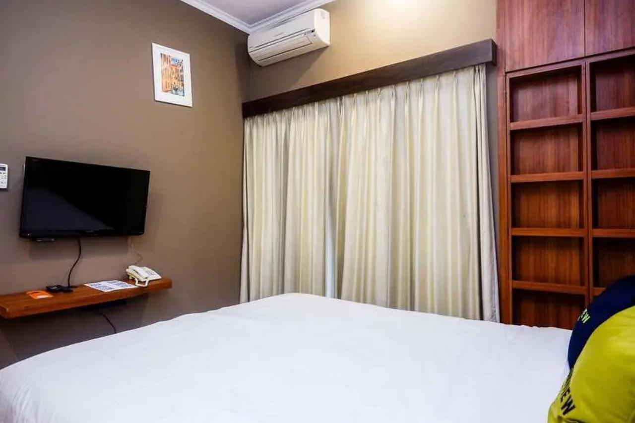 Urbanview Rumah Kandjani Yogyakarta Kejayan المظهر الخارجي الصورة